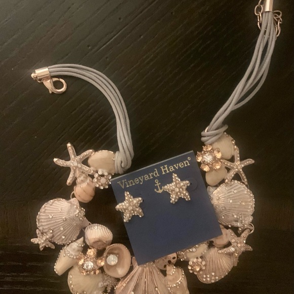 Seashell necklace set - Picture 2 of 2